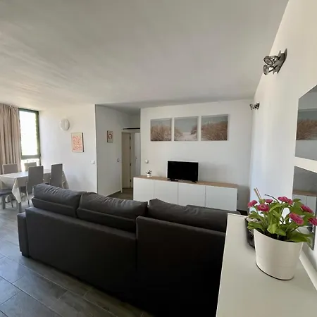 Olas Heated Pool Apartman