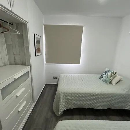 Olas Heated Pool Apartman *